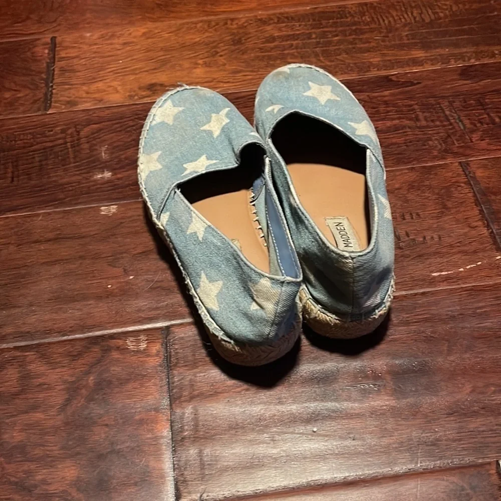 Steve Madden denim and star pattern espadrille platform slip on shoes size 7.5
